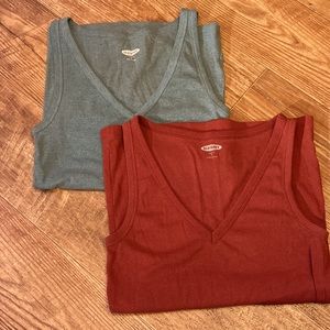 Old Navy | Ribbed V neck tank top bundle | slim fit size small